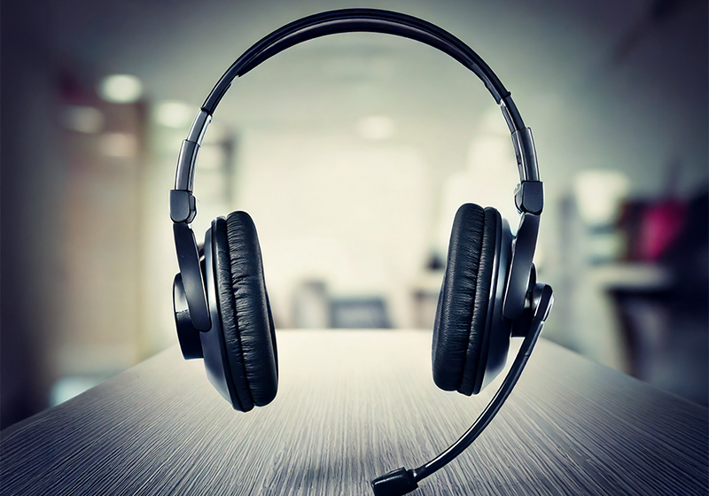 headset-support Kopfhörer als Symbolbild für den Support von aaroon